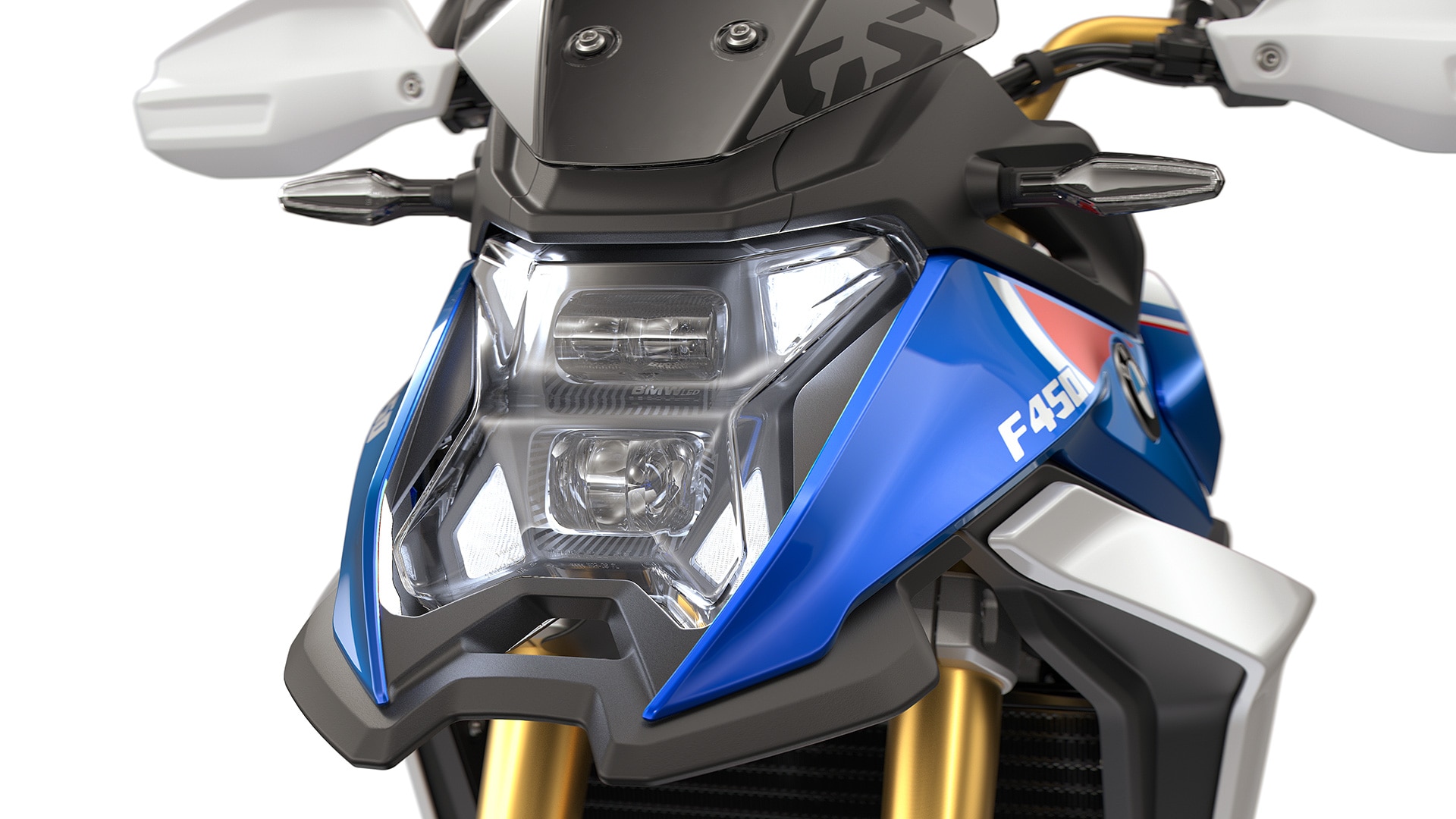 O farol LED com luz de circulação diurna da F 450 GS da BMW Motorrad