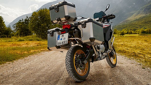Conceito alargado de espaço de arrumação do novo BMW F 850 GS Adventure