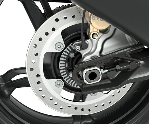 Vemos um detalhe das jantes pretas da G 310 GS.