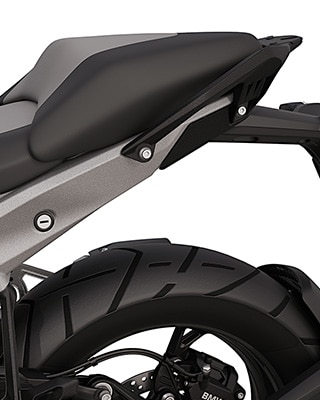 A traseira com o banco e pegas para o passageiro da R 1300 GS da BMW Motorrad