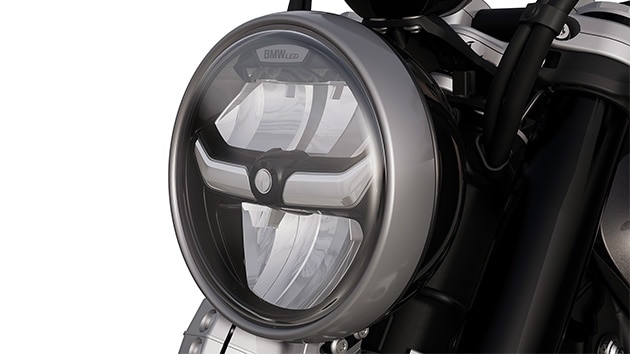 A R 12 da BMW Motorrad com farol LED e luz diurna