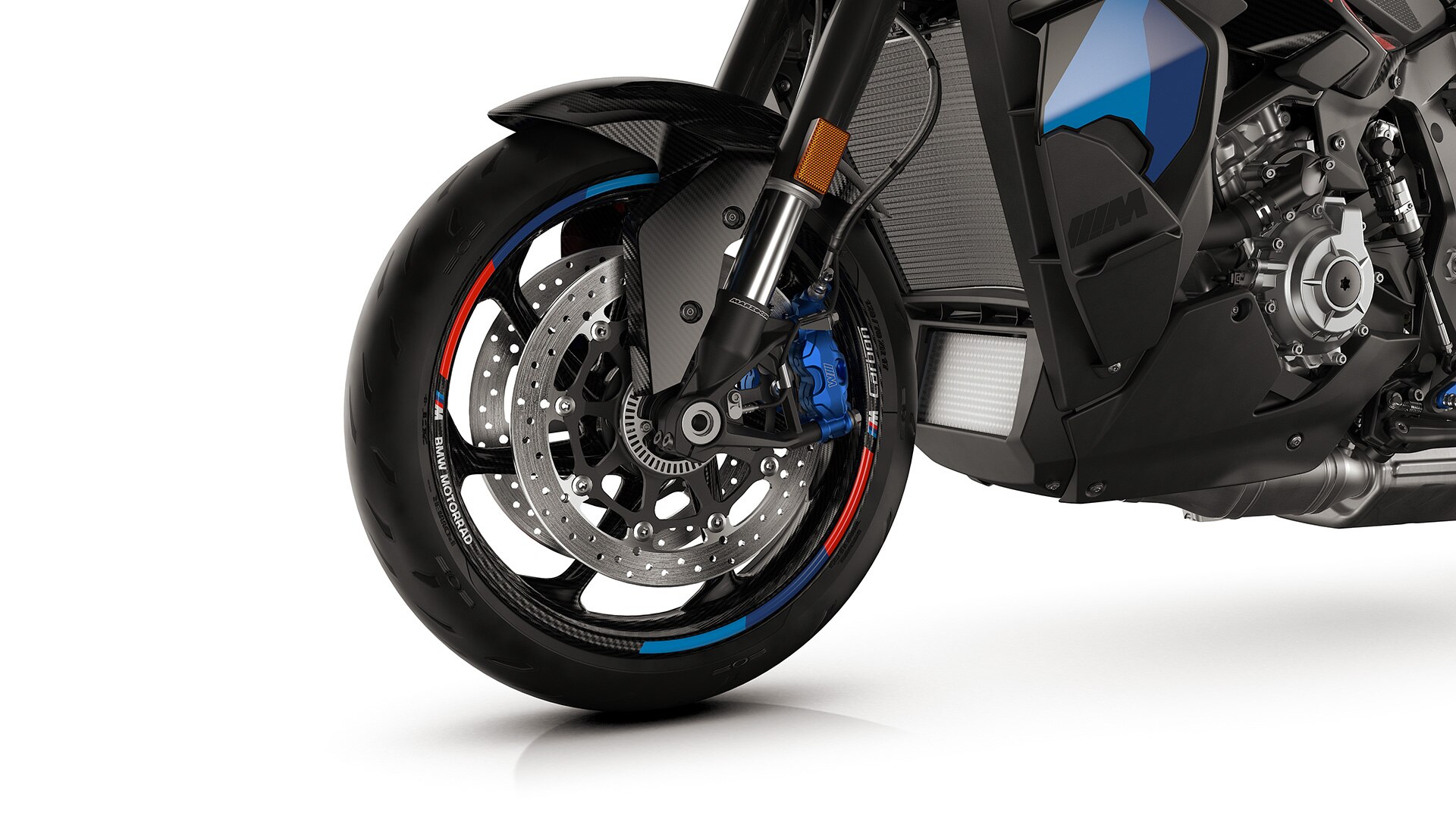 As jantes de carbono M opcionais da M 1000 XR da BMW Motorrad