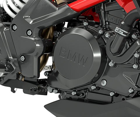 Vemos o motor em Cinza Titânio da G 310 R.