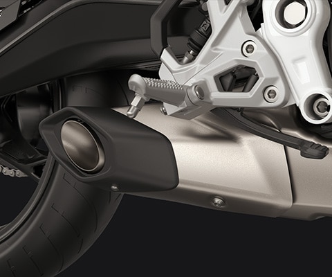 O silenciador sob o motor da F 450 RR da BMW Motorrad