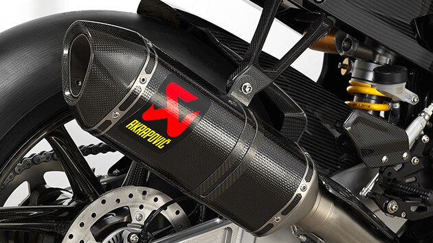 Sistema de escape Akrapovič HP4 Race em titânio sólido