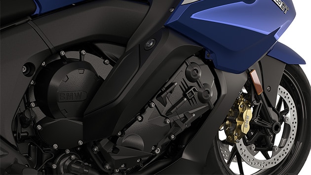 Foco no motor de seis cilindros