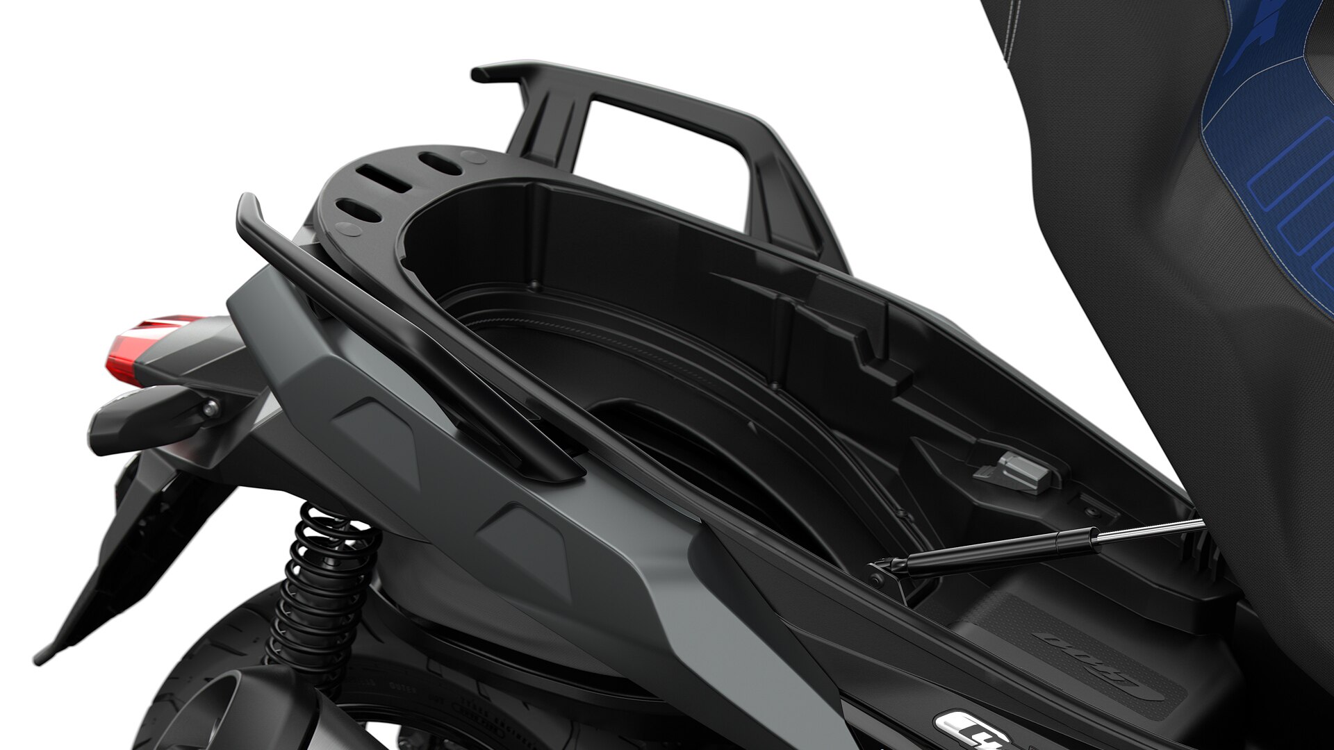 Vemos o compartimento de arrumação Flexcase da C 400 X.